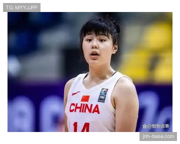 李月汝上场像搬砖机，赛后逛街像去买菜的邻家大姐，这反差我服了